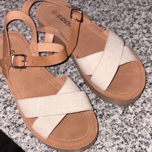 Soda Women's Sandals in Tan and Cream